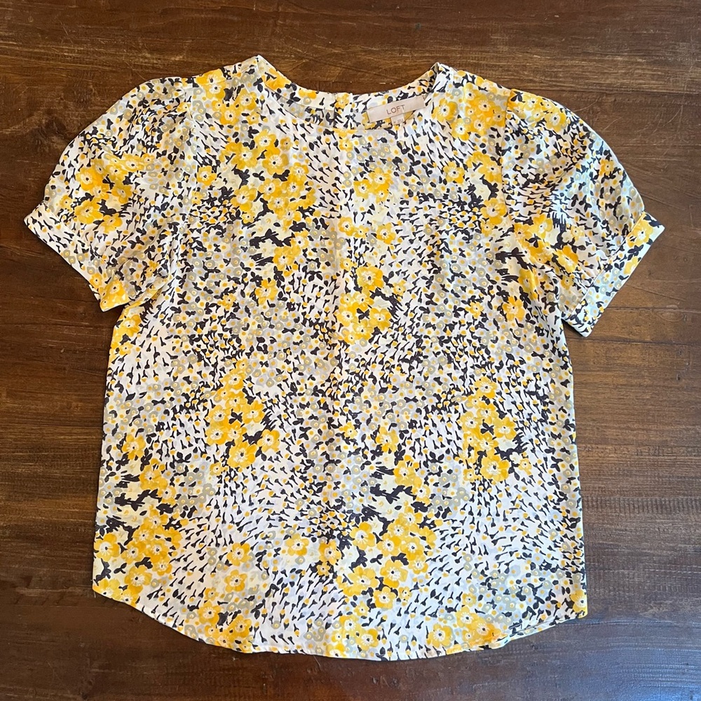 Ann Taylor LOFT Yellow Floral Blouse size Medium